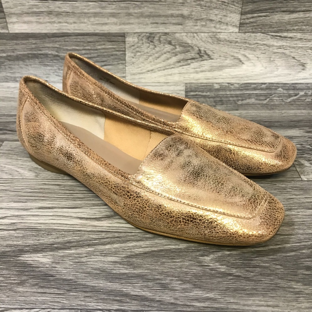 Donald Pliner Deedee Gold Leather Loafers